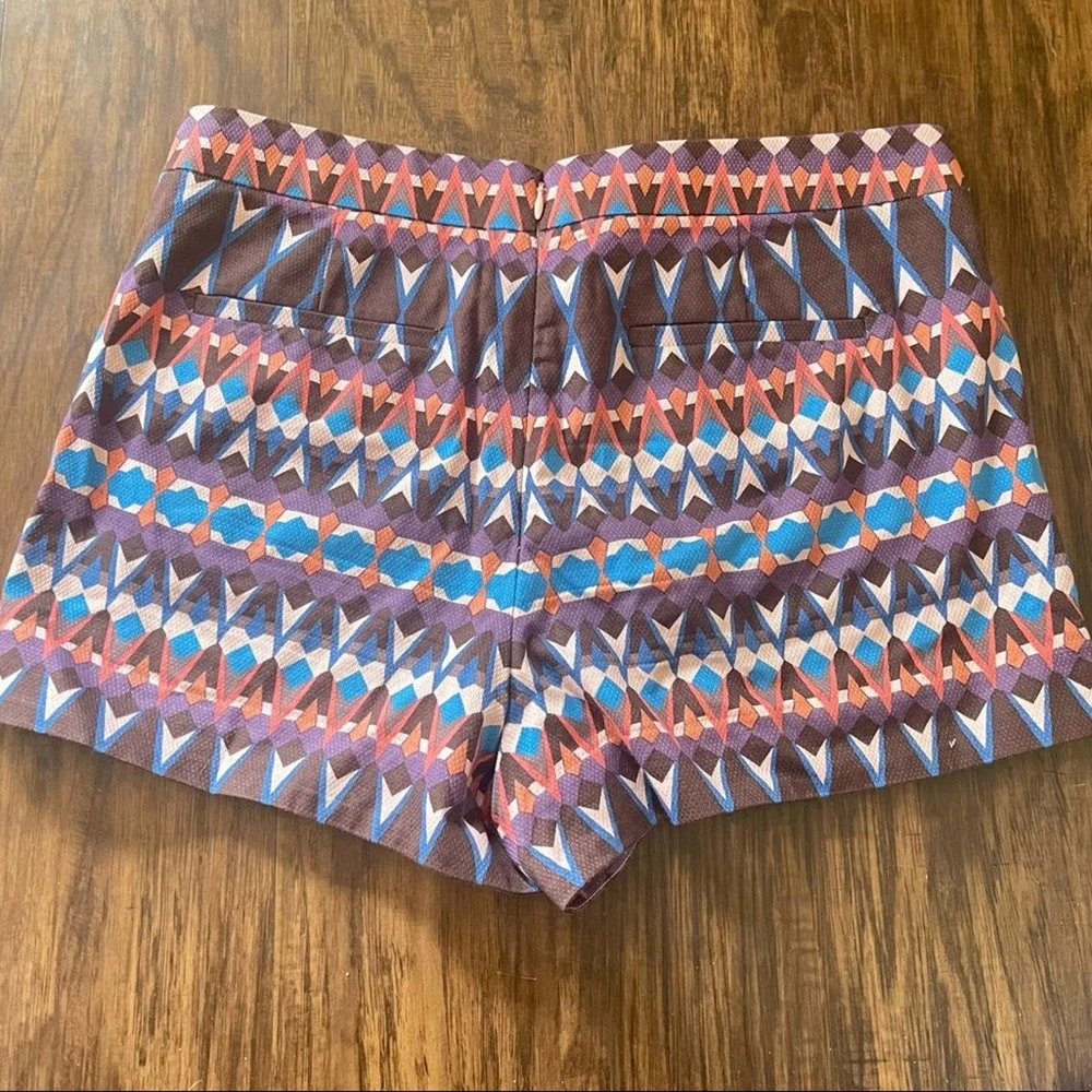 J. Crew Aztec Tribal Print Chino Bermuda Shorts Size 8 - Picture 7 of 8